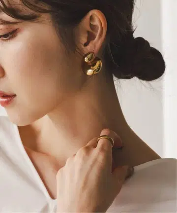 NOBLE in mood/인무드 STONE MOON BACK 귀걸이