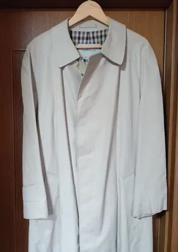 아쿠아 스큐텀 코트