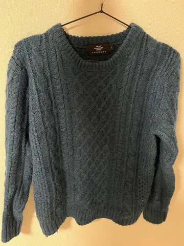 파랑 케이블 니트 스웨터 긴팔