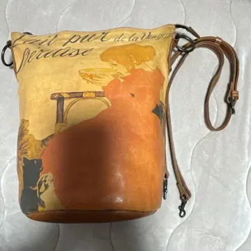 HIRAMEKI. 스탠란 밀크 아트 가죽 숄더백