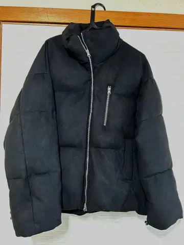 CLEL 블랙 다운 자켓