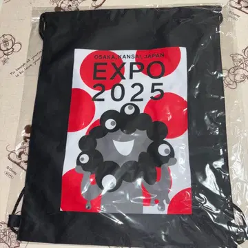 [택 포함 새상품/블랙] EXPO2025 블랙 미야쿠미야쿠 냅색 백