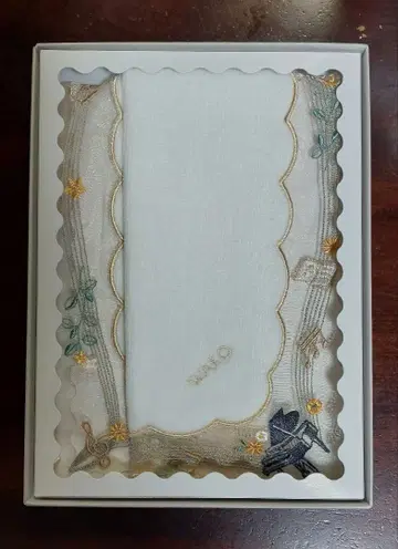 WAKO 음악 모티브 타월 손수건 화이트 박스형 새상품