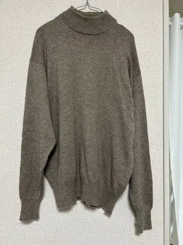 t. t. style. 캐시미어 100% 터틀넥 니트 L 사이즈