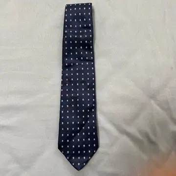 UNICEF 네이비 리본 무늬 넥타이