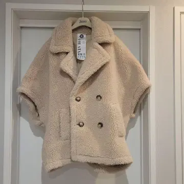 따뜻한 VOLATA 베이지 더블 브레스트 테디베어 코트