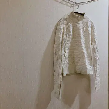 아이보리 터틀넥 스웨터 긴팔 심플 무지 가을/겨울
