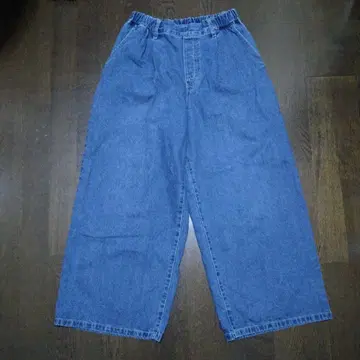 studio CLIP 턱 스트레이트 데님 팬츠 (블루)