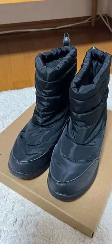 블랙 다운 부츠 조정 가능