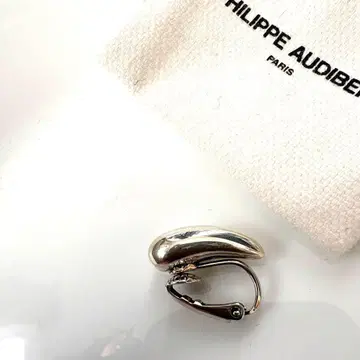 별주 필립 오디베일 한쪽 귀용 이어링 실버 컬러 수납 가방 포함