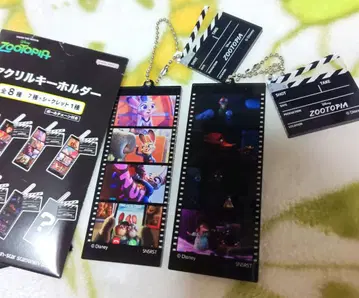 주토피아 아크릴 키링 닉 주디