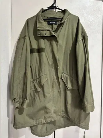 JEANASIS 올리브 그린 밀리터리 자켓