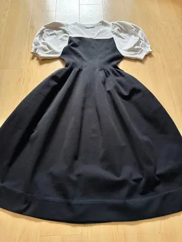 CELFORD 바이컬러 원피스 프린세스 라인