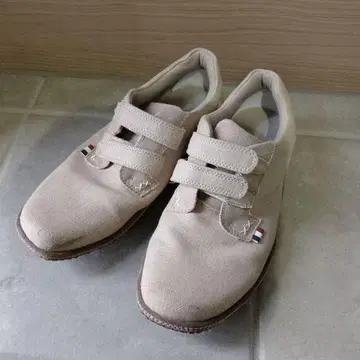 conqueror 베이지 벨크로 신발