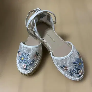 31 Sons de mode 자수 레이스 샌들