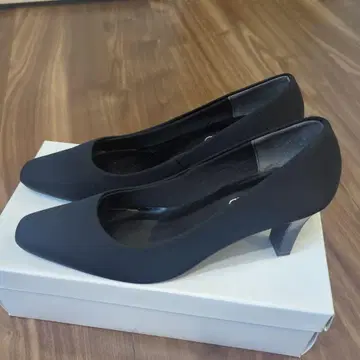 상복용 CLUB BIS 블랙 펌프스