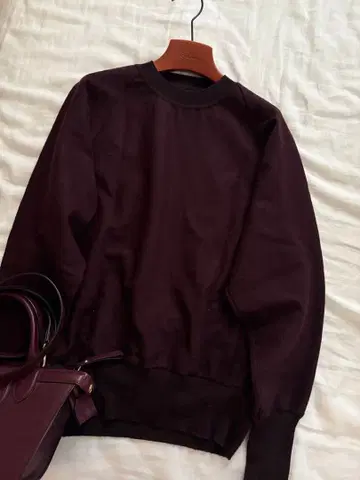 1시즌 착용 투모로우랜드 macphee 상의