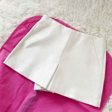 ZARA 스코트 숏팬츠 화이트 S