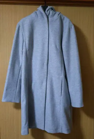 미사용 새상품 그레이 후드 부착 롱 코트 11호