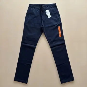 새상품 유니클로/UNIQLO 방풍 스트레치 슬림 핏 치노 네이비 82cm
