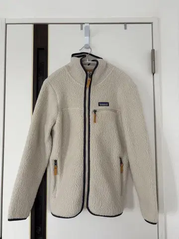 Patagonia 플리스 자켓 크림색