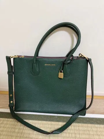 마이클 코어스 다크 그린 숄더백