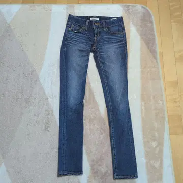 Miss Me 다크 블루 스트레이트 데님