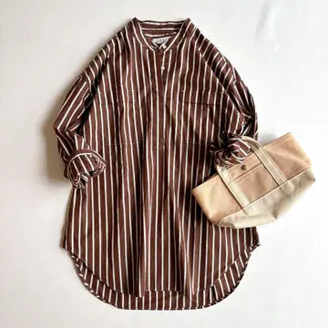 그린 레이블 밴드 칼라 스키퍼 셔츠 스트라이프 브라운