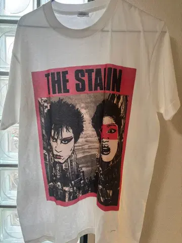 THE STAIN 그래픽 T셔츠 M 사이즈