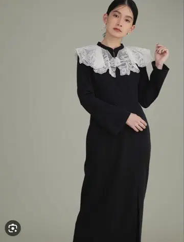 Lily Brown Embroidery 레이스 스칼라 원피스