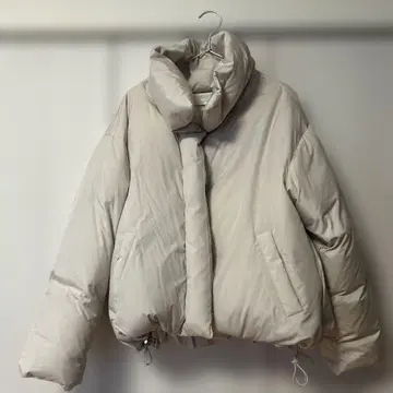 Techichi 아이보리 다운 자켓