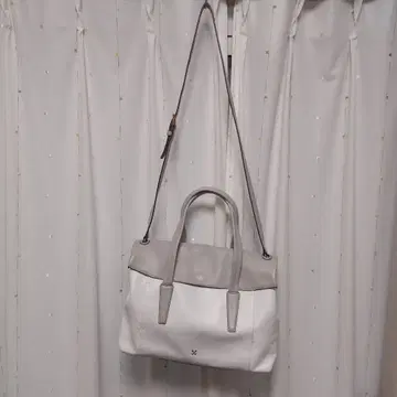 SAZABY 화이트와 그레이의 숄더백