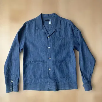 새상품급 THE GIGI 시지 M 사이즈 샴브레이 셔츠 클리닝 완료