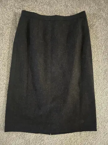 아그네스베 무릎 기장 타이트 스커트 36 S 사이즈