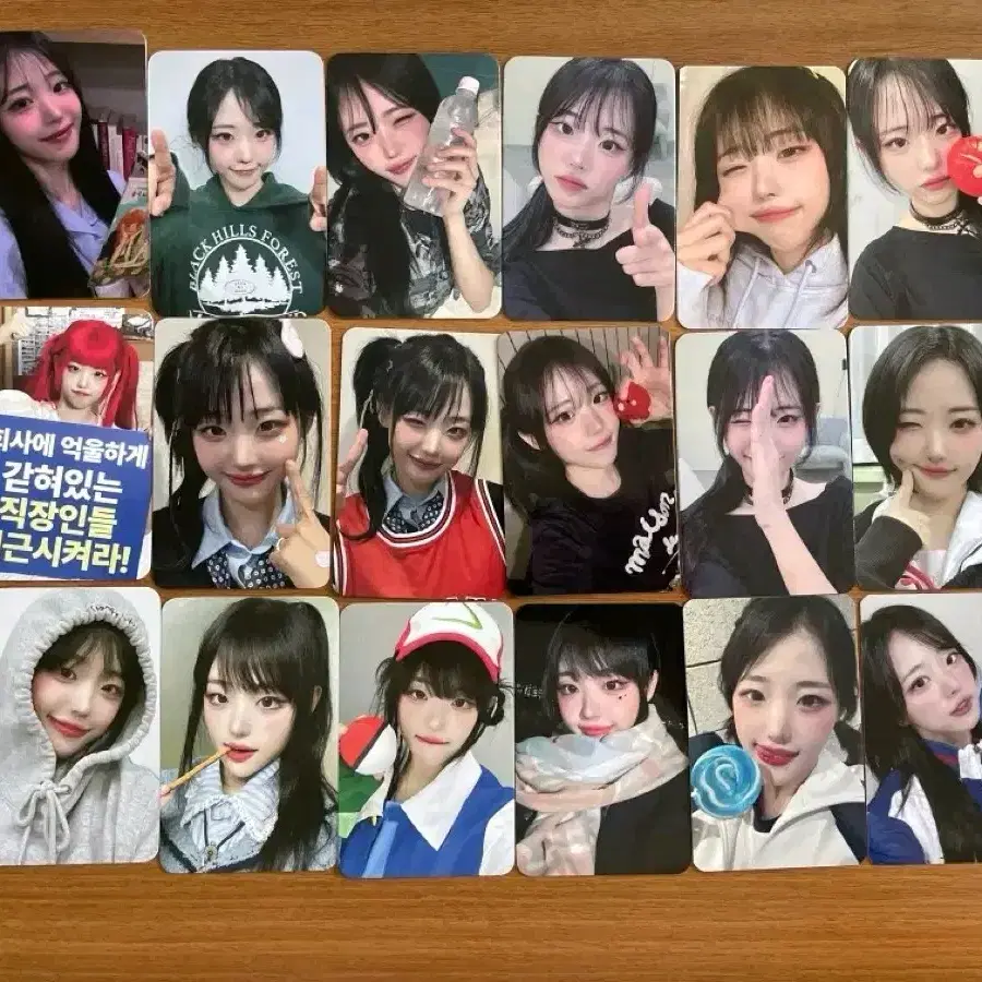 QWER | 큐더블유이알 QWER Fake Idol Manito Discord album photocard