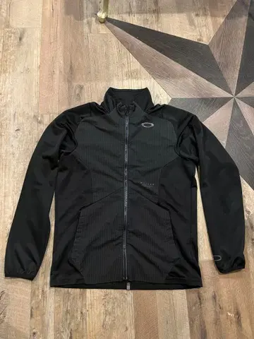 OAKLEY 오클리 트랙 자켓 저리 탑 의류