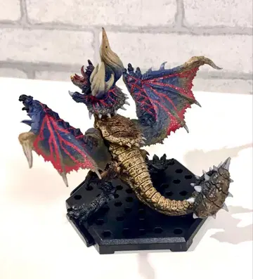 몬스터 헌터 오드마 디아블로스 (광포화 상태) 피규어