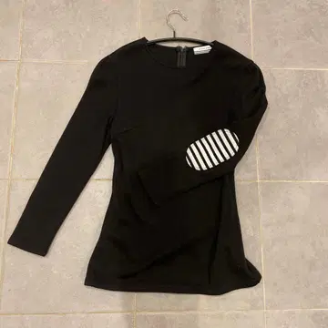 Borders at Balcony 팔꿈치 패치 울 상의 38