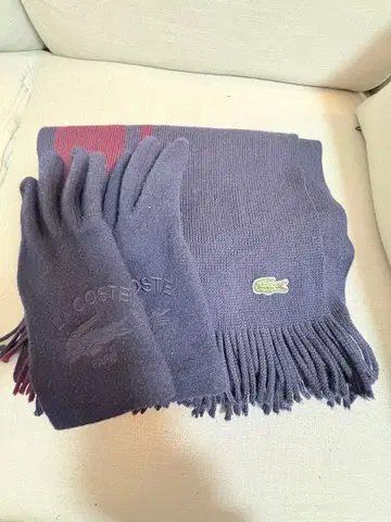 LACOSTE 네이비 머플러 장갑 세트