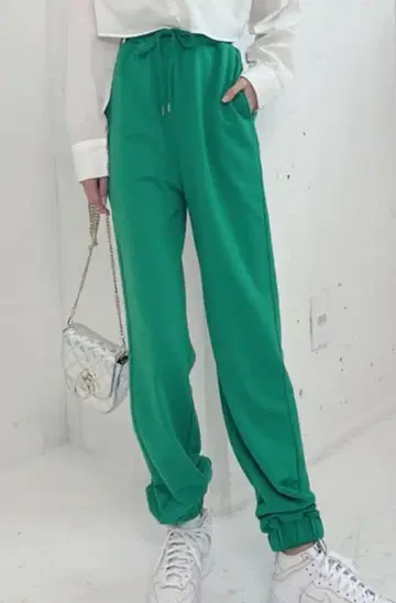 새상품 드로스트 리본 포함 쭈리 조거 팬츠 그린 스웨트 팬츠