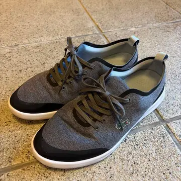 Lacoste 그레이 스니커즈