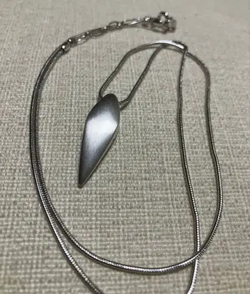 실버 펜던트 목걸이