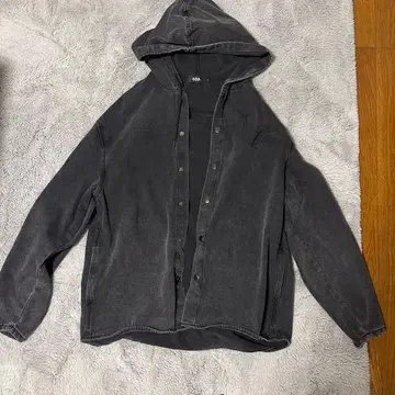 AZUL 후드 부착 블랙 데님 자켓 FREE