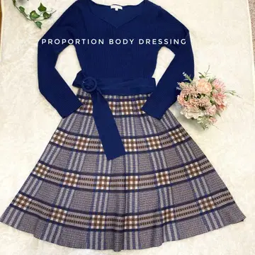 새상품급 프로포션 바디 드레싱 니트 원피스 체크 벨트 포함 M
