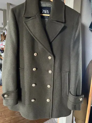 ZARA 올리브 그린 더블 브레스트 피 코트