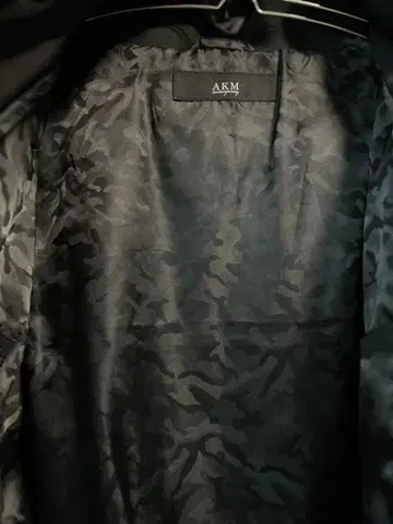 AKM 블랙 카모플라쥬 자켓