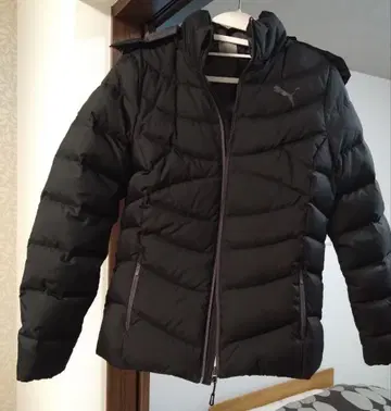 [ 새상품급 ] PUMA 후드 부착 다운 자켓 블랙