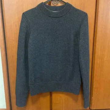 COS 100% 캐시미어 크루넥 스웨터