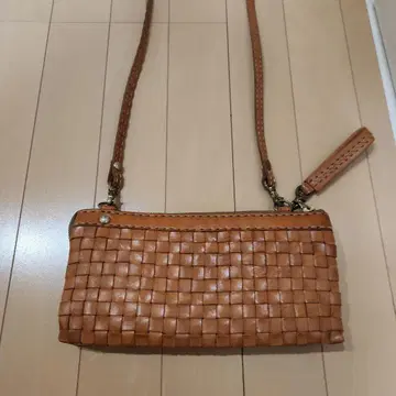 로비타 천연 가죽 뜨개질 디자인 숄더백