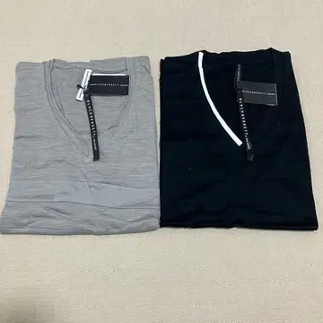 BLACKBARRETT 블랙바레트 반팔 V넥 T셔츠 2종 세트 S